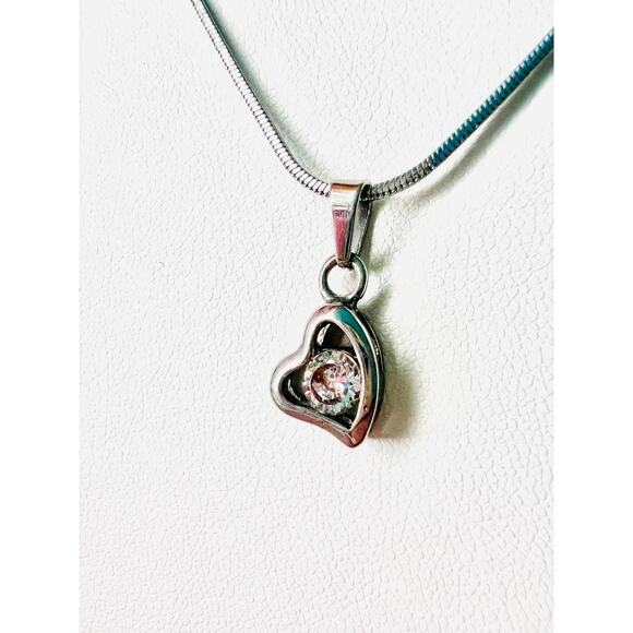 925 Sterling Silver Snake Chain 18” Necklace w/ Heart Pendant Dancing CZ - Picture 3 of 7